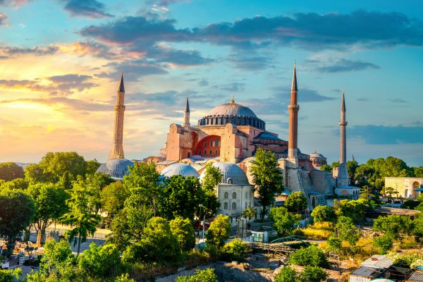 A Fascinante Cidade de Istambul: Uma Ponte Entre Dois Continentes