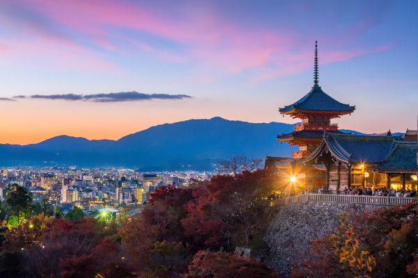 Imersão Cultural em Kyoto: Vivenciando a Tradição e Modernidade Japonesa